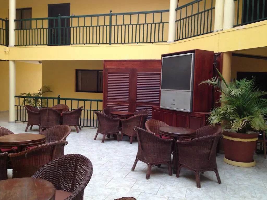Hotel Las Caobas San Francisco de Macorís República Dominicana